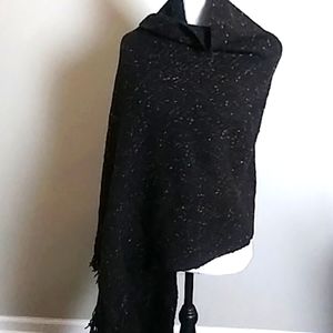 Vintage Churchill hand-woven scarf